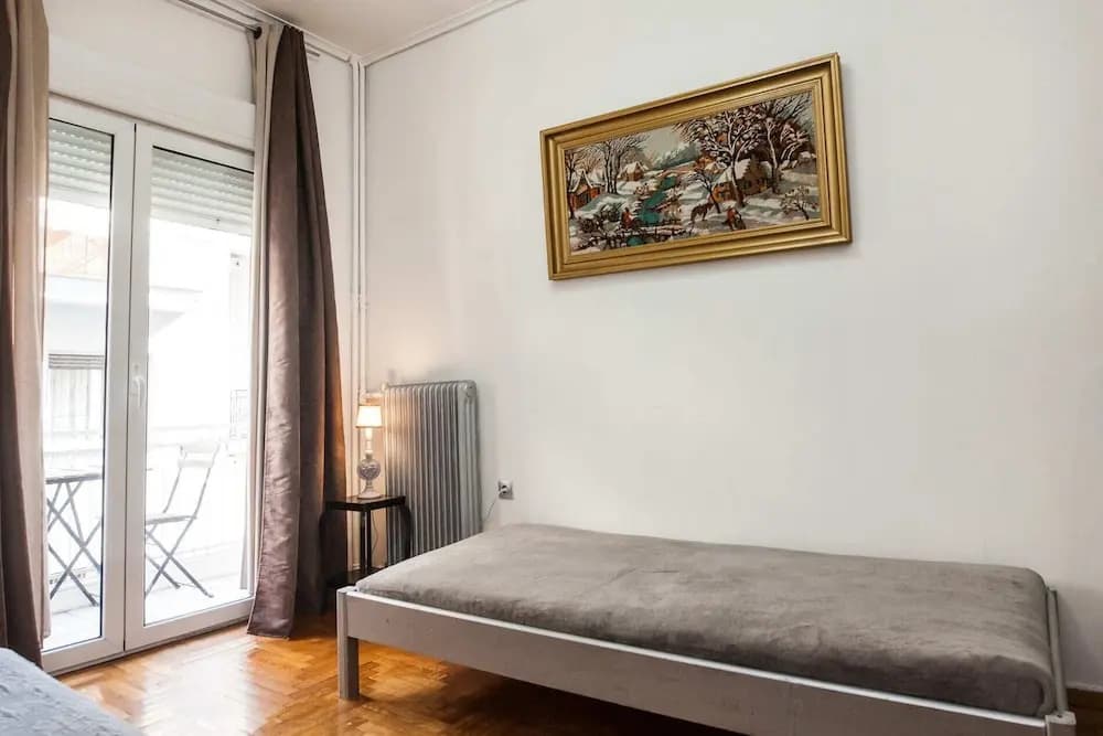 Gorgeous 2 bedrooms apt at Exarcheia - photo 1
