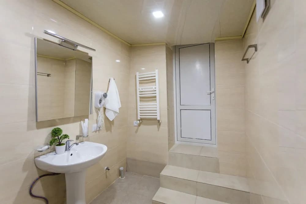Falcon Apartments - Saperavi - photo 7