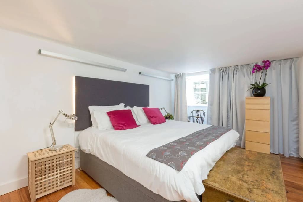 Dundas Apartments - photo 5