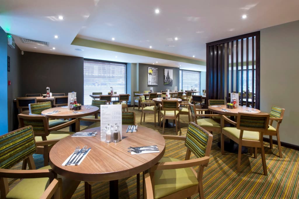 Premier Inn Edinburgh City Centre(York Place) - photo 15