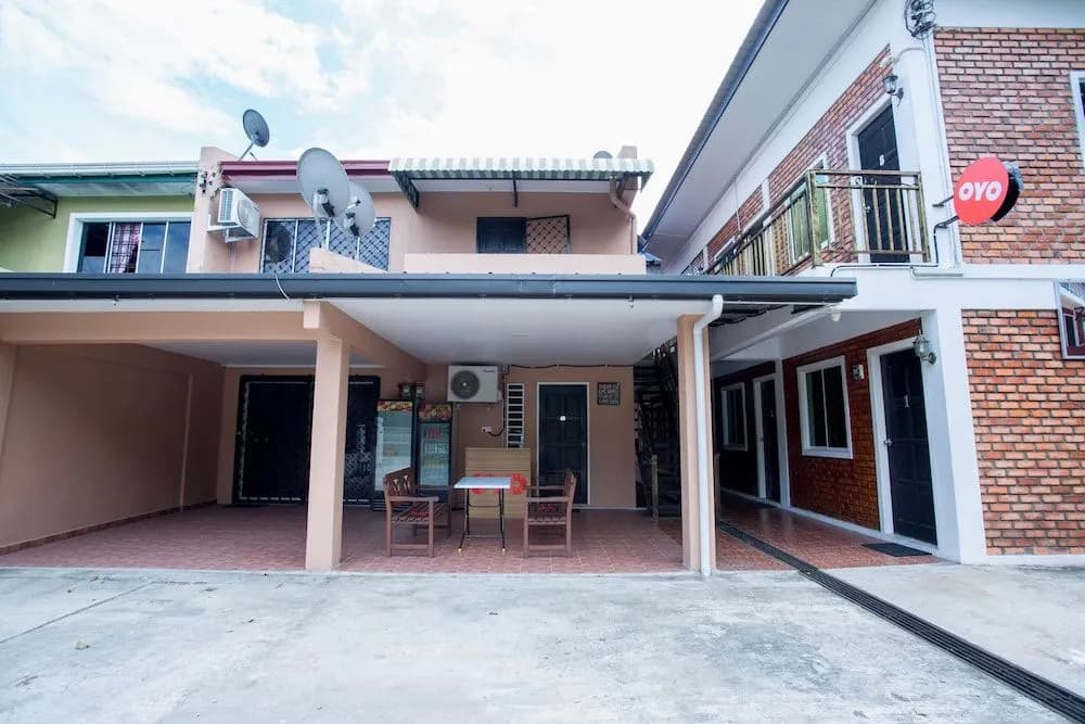OYO 90178 Classic Homestay - main photo