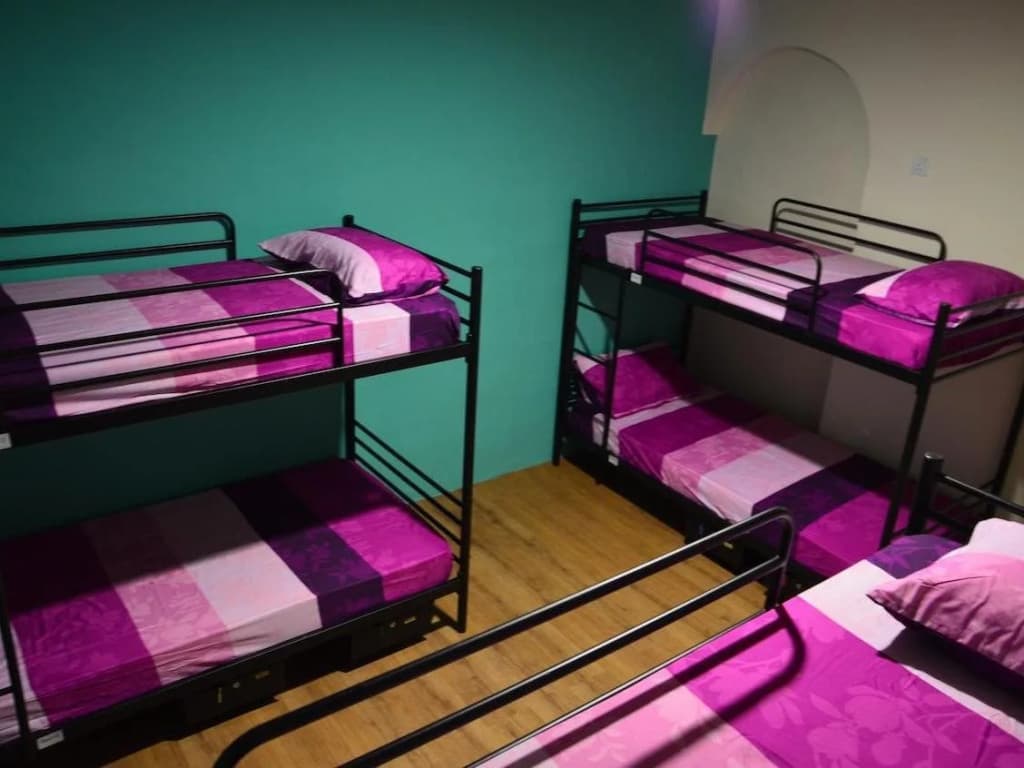 Raizzy's Guesthouse - photo 4