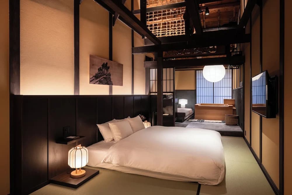Nazuna Kyoto Higashi Honganji - photo 1
