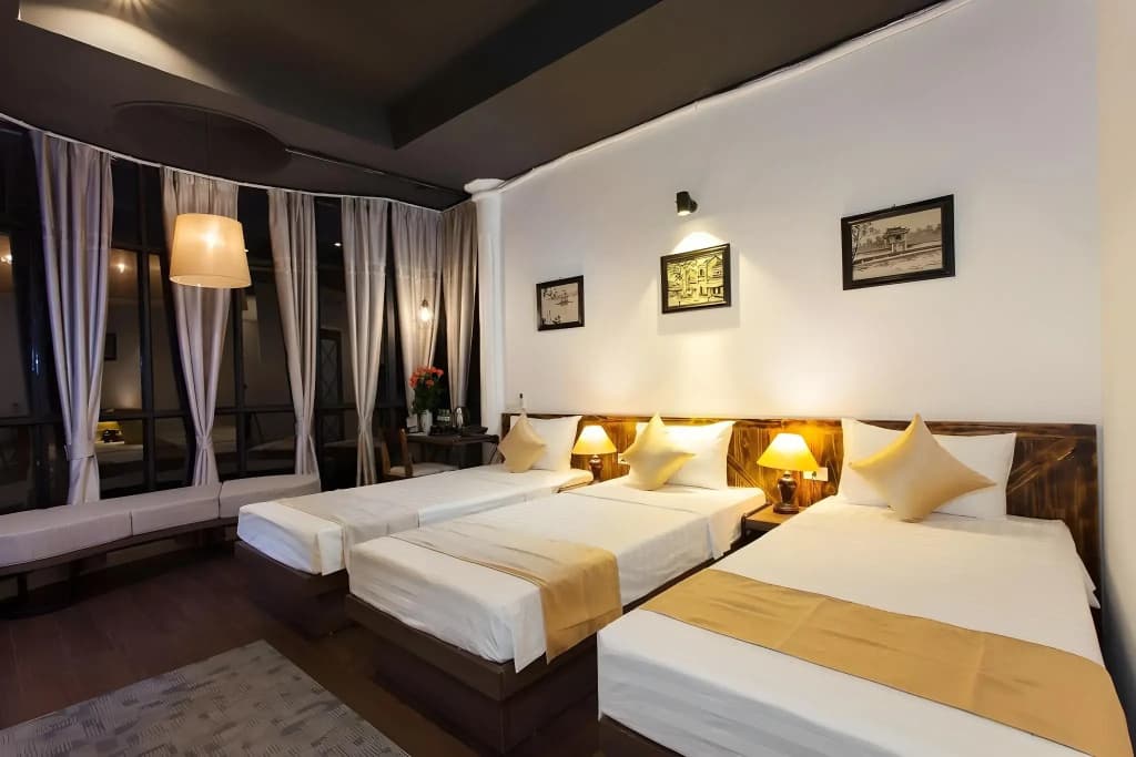 Luxury Backpackers - photo 22