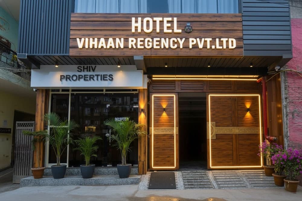 FabHotel Vihaan Regency - photo 1