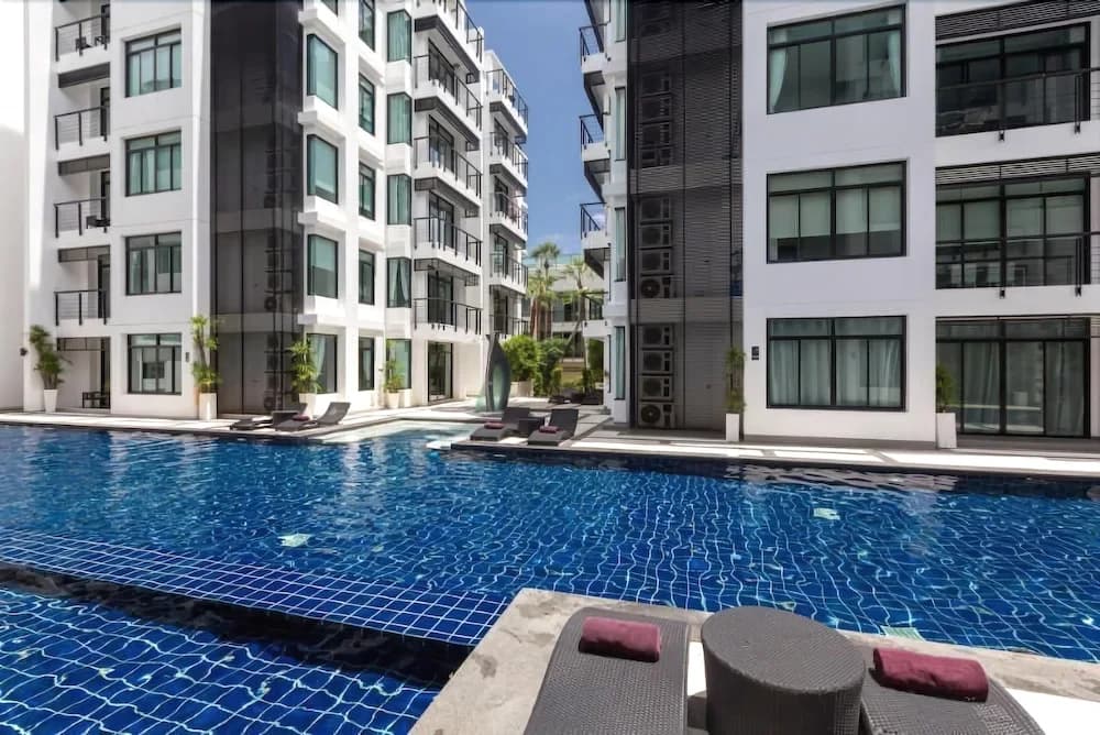 Regent 15 Condo - photo 12