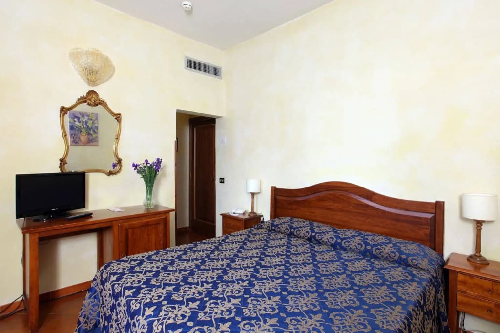 Hotel Bologna - photo 3