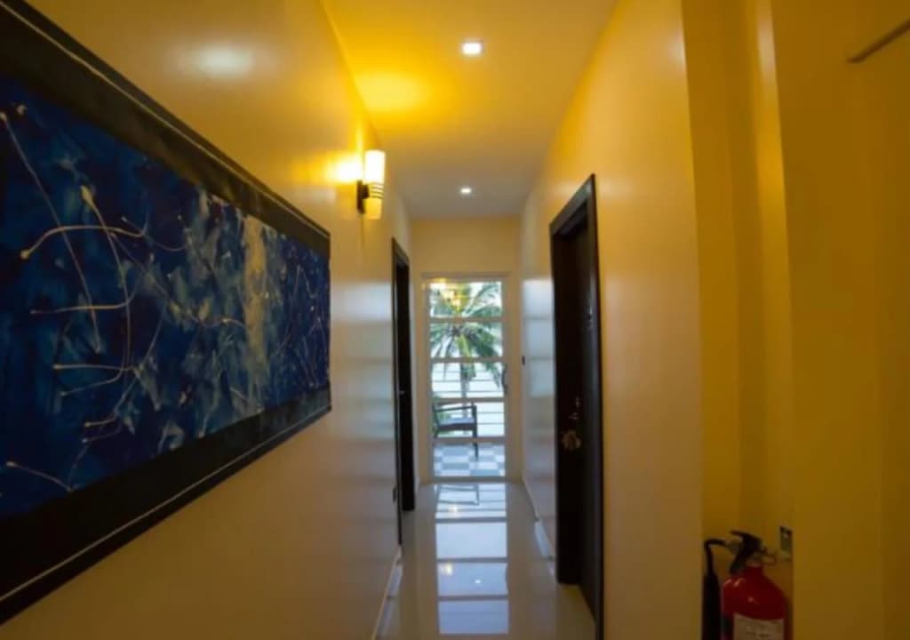 The White Harp Beach Hotel - photo 22