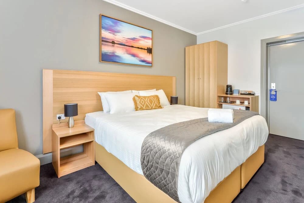 Meridian Hotel - photo 2