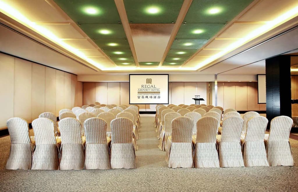Regal Airport Hotel - photo 19