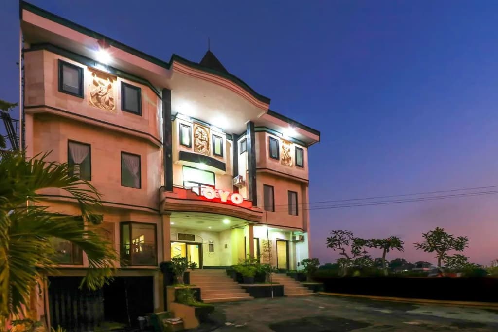 Oyo 1054 Bayak Bali Hotel - main photo