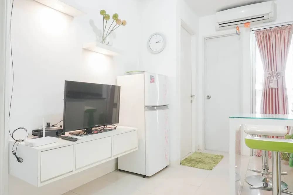 Elegant 2BR at Bassura City Apartment - photo 11