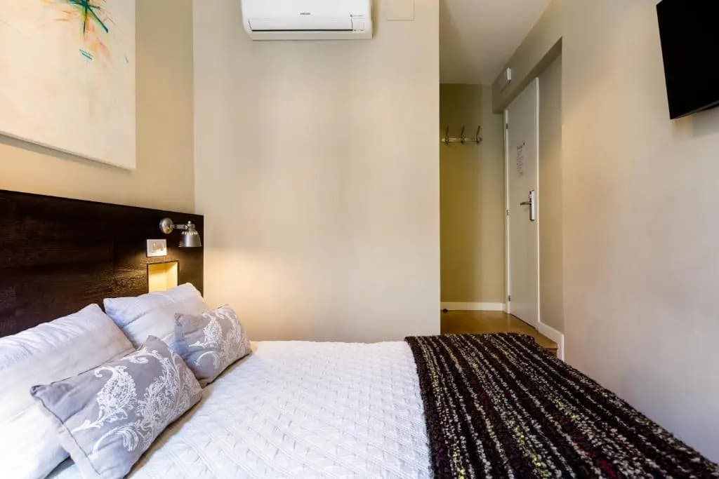 El Born Guest House by Casa Consell - photo 10