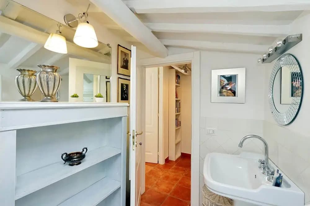 Pantheon Charming Penthouse - photo 8