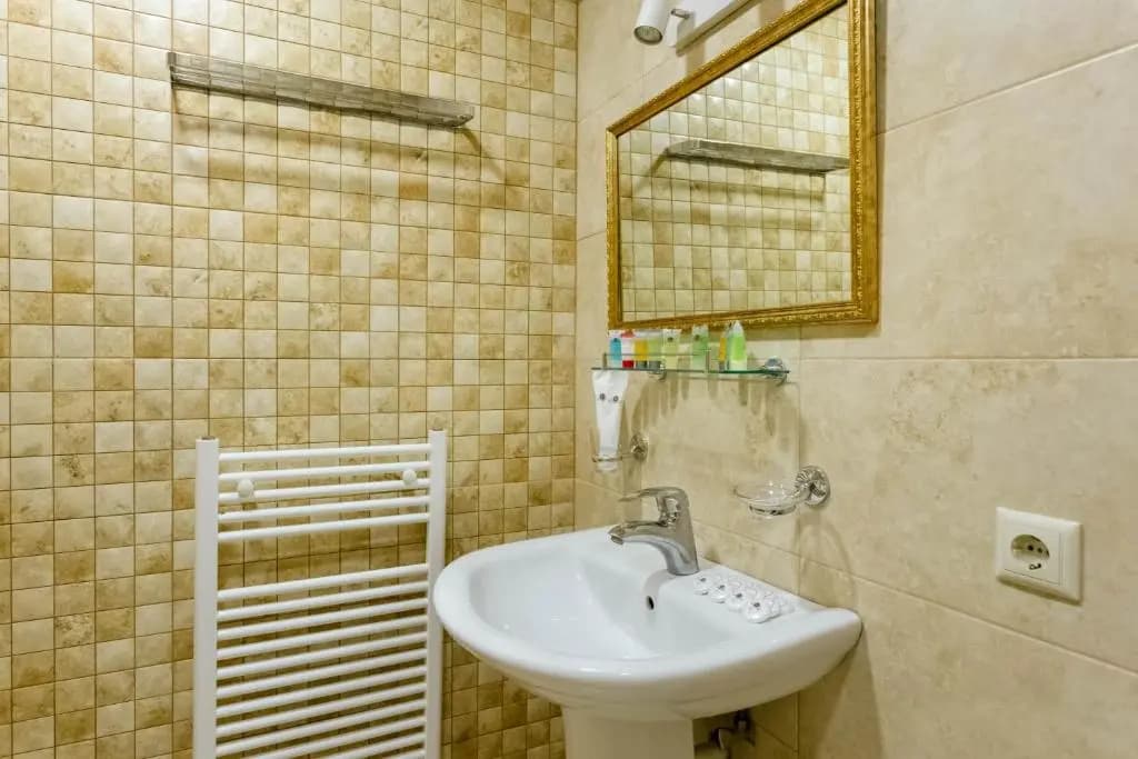 Tbilisi Apartment - photo 8