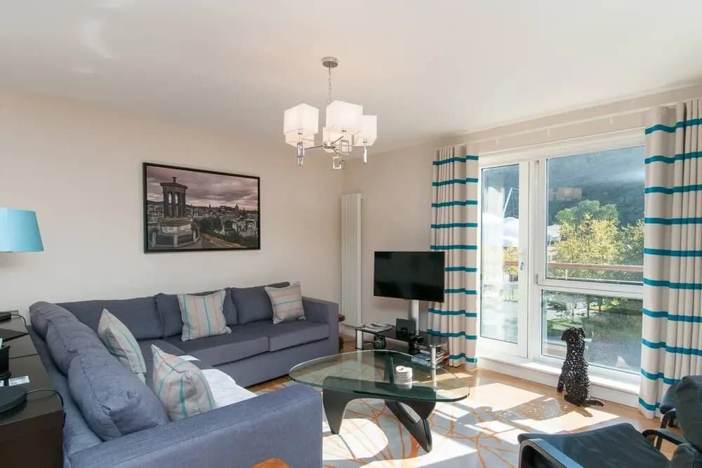 379 Park Apartments - photo 3
