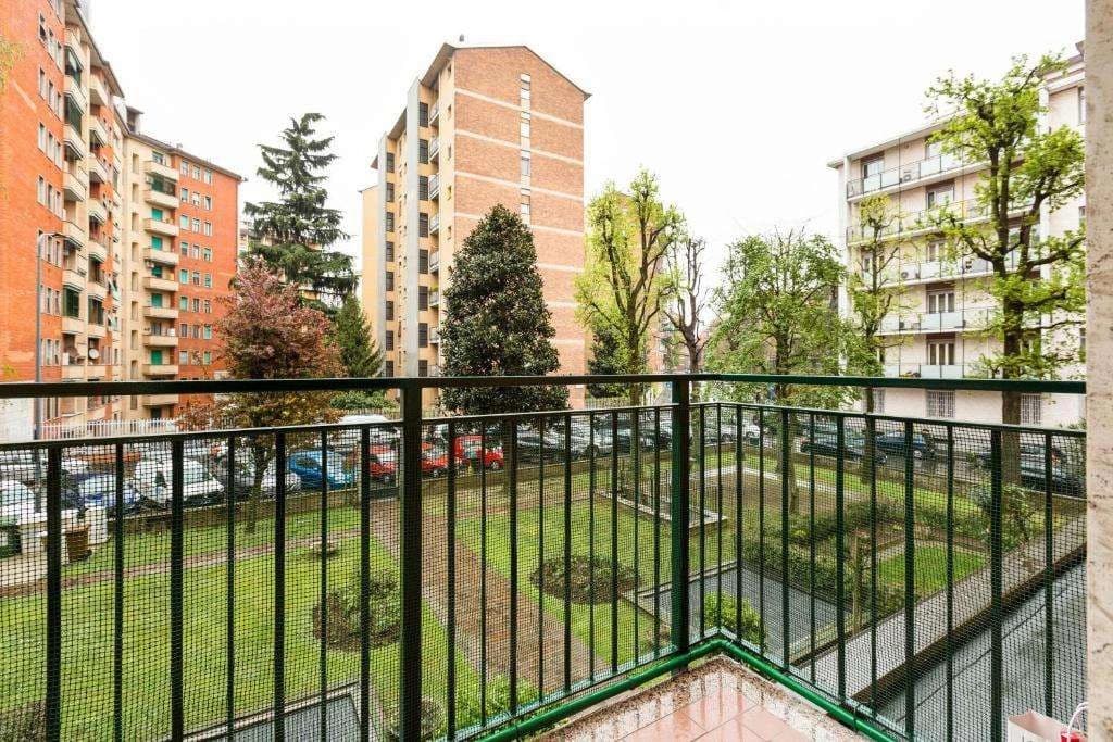 San Siro Stadium Garden Flat - photo 7