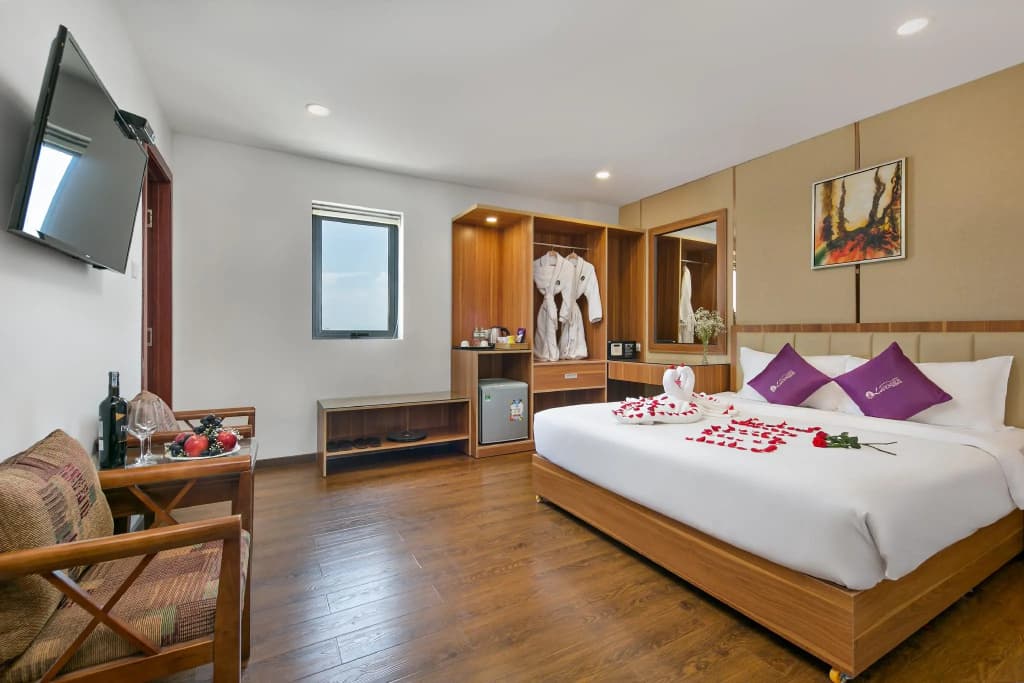 Lavender Riverside Hotel - photo 33