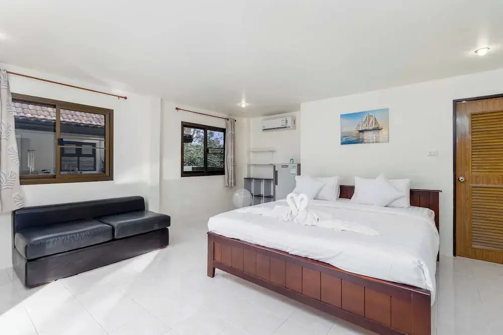 Poolside 3BR for Relaxed Stays V278 - photo 3