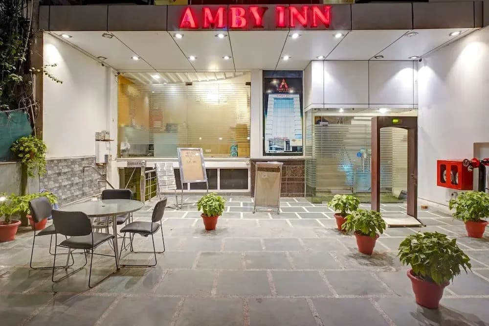 Hotel Amby Inn by Quadis - Lajpat Nagar - photo 22