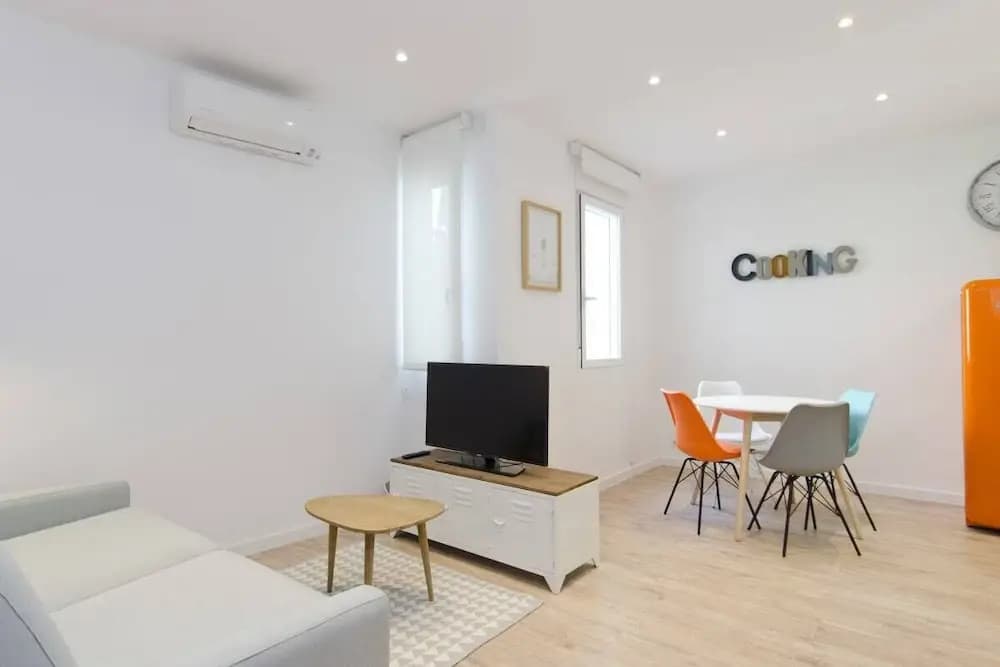 Centric & Cosy 1bed-1 bath flat in Park Retiro - photo 3