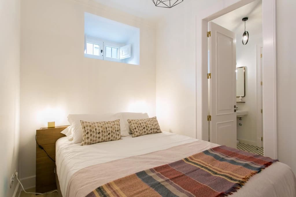 JOIVY Stunning 2BR Apt w/garden, by the Avenida subway & Botanical Garden of Lisbon - photo 5