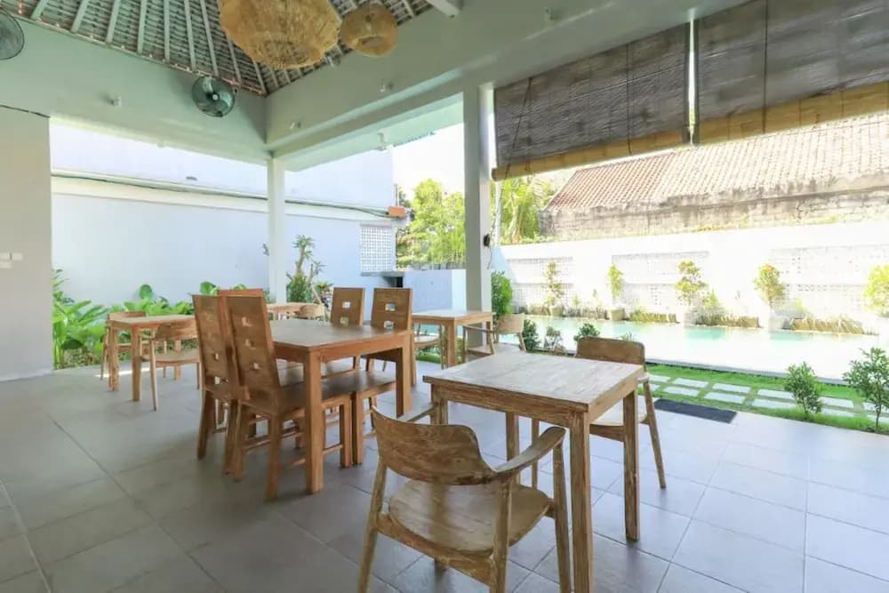 Anyar Guest House - photo 2