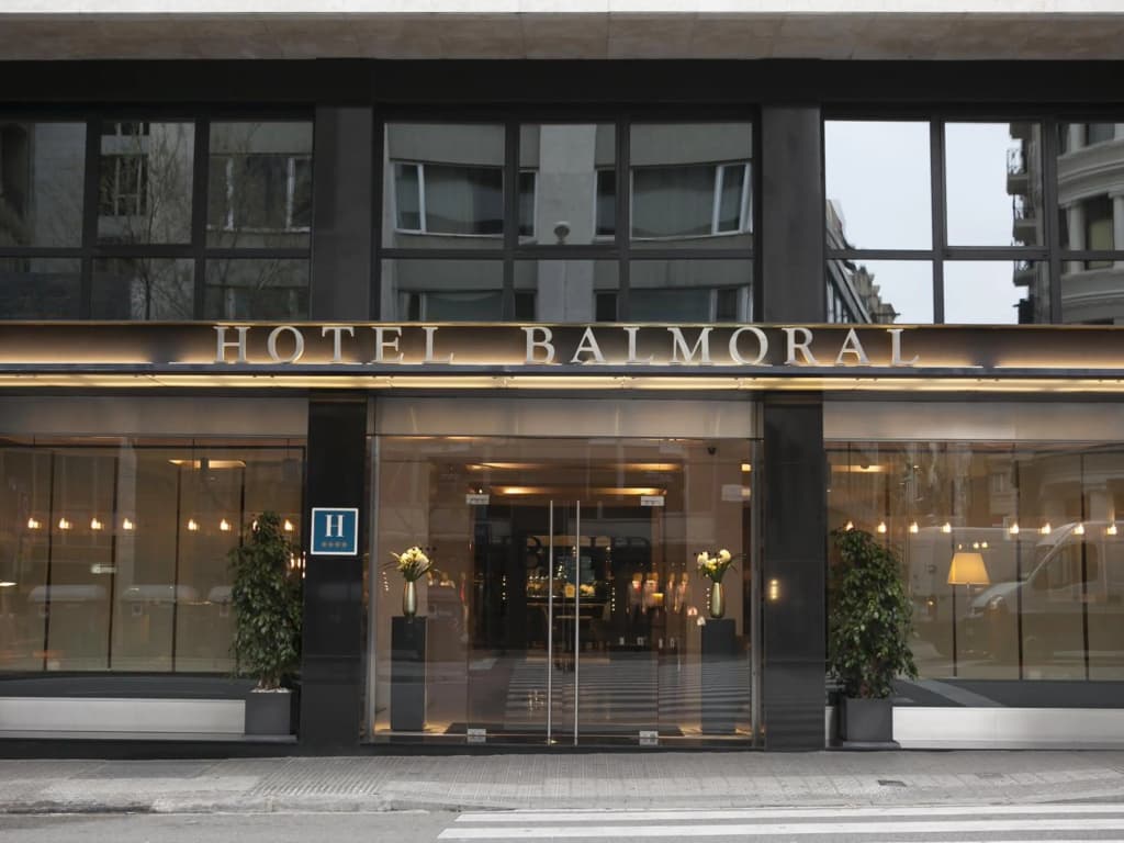 Hotel Balmoral - photo 1