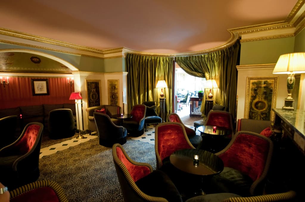 L'Hotel - photo 25