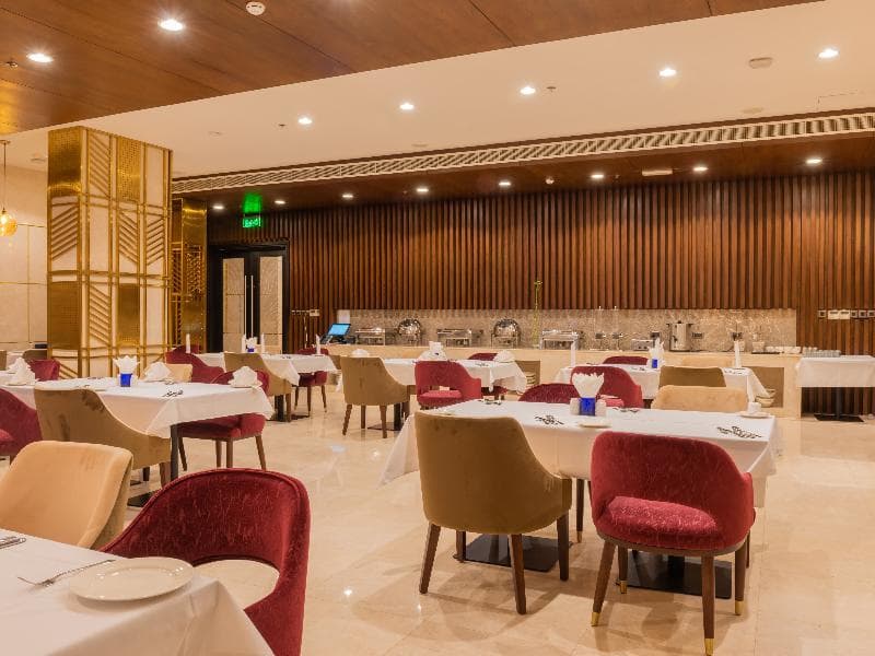 Royal Crown Hotel - photo 19
