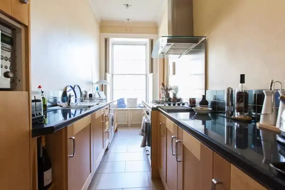 1 Bedroom New Town Flat - photo 9