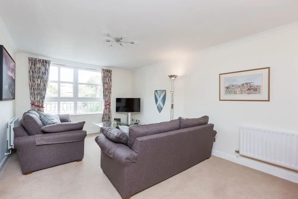 388 Old Tolbooth Wynd Apartment 2 - photo 10