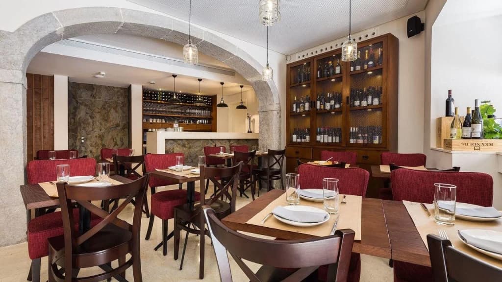 Lisbon Wine Hotel - photo 23