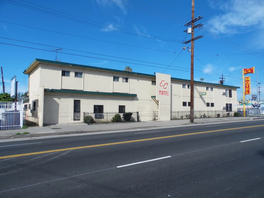 EC Motel - photo 1