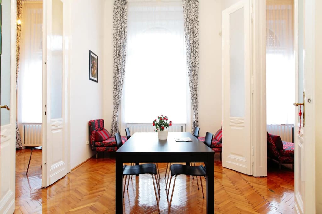 Maverick Apartments - photo 4