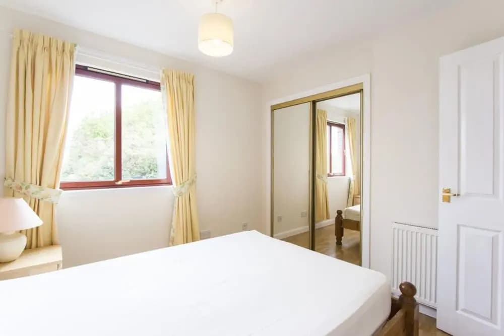 2 Bedroom Flat In Edinburgh - photo 10