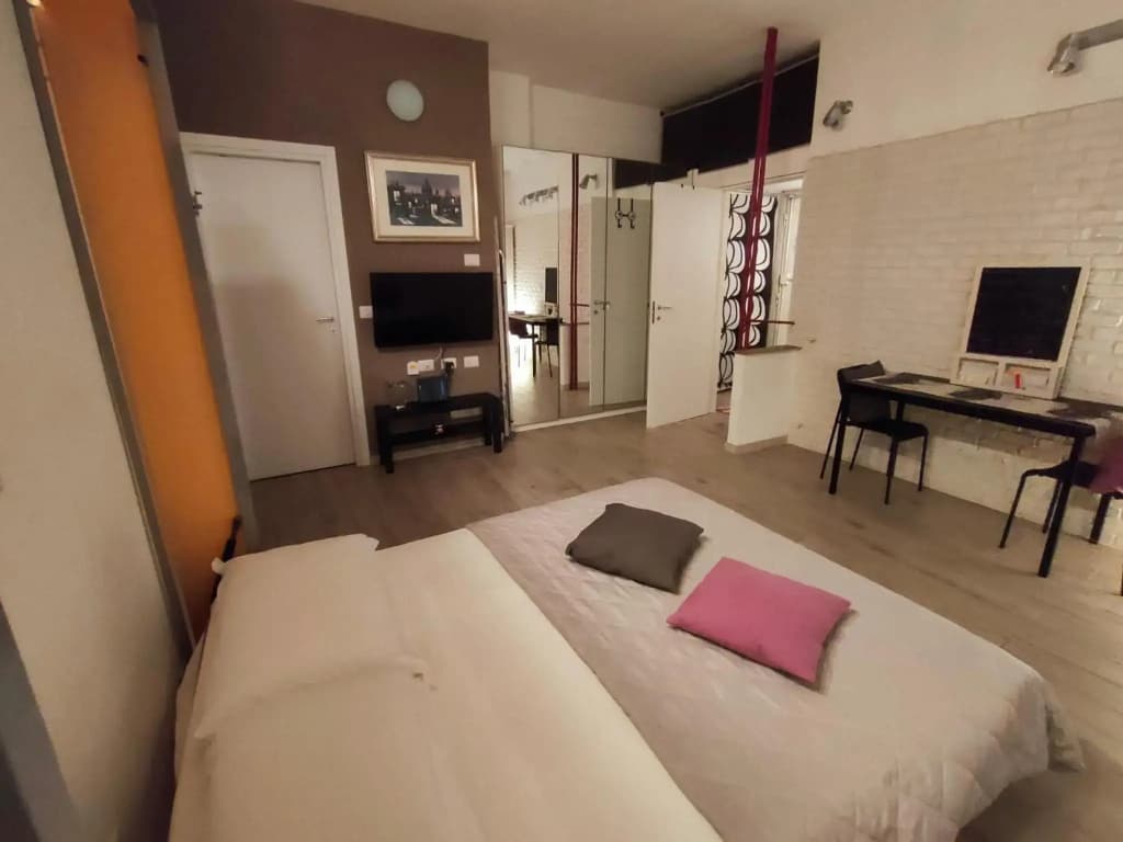 White Apartment - photo 37