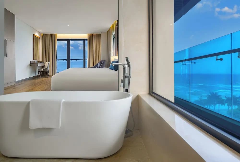 Peninsula Hotel Danang - photo 8