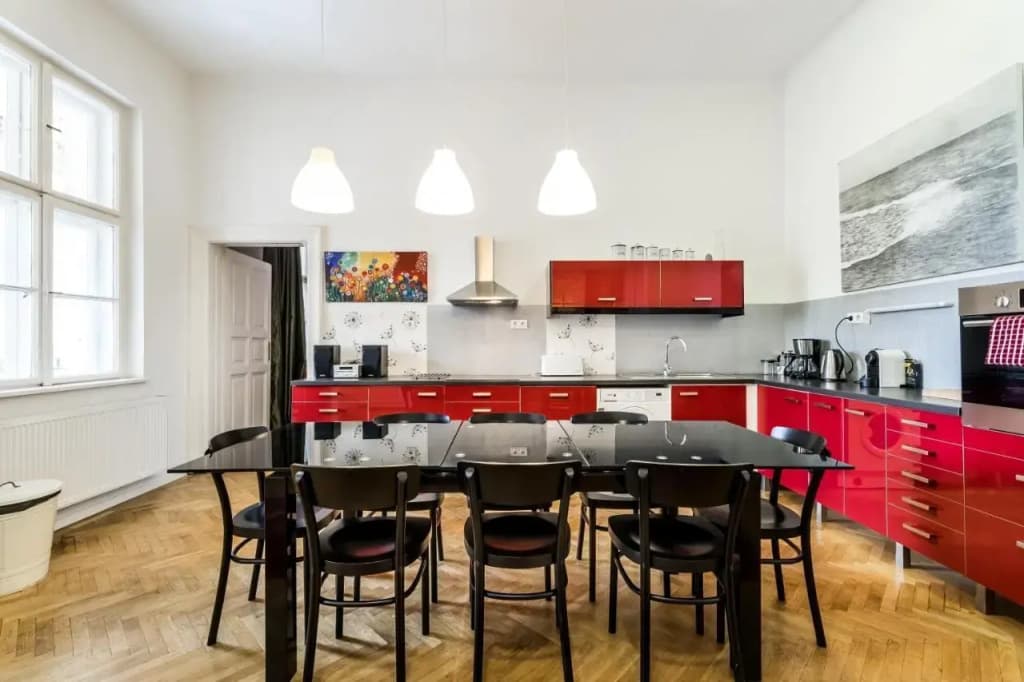 BERTA - 4 Bedrooms, 3 Baths - photo 13