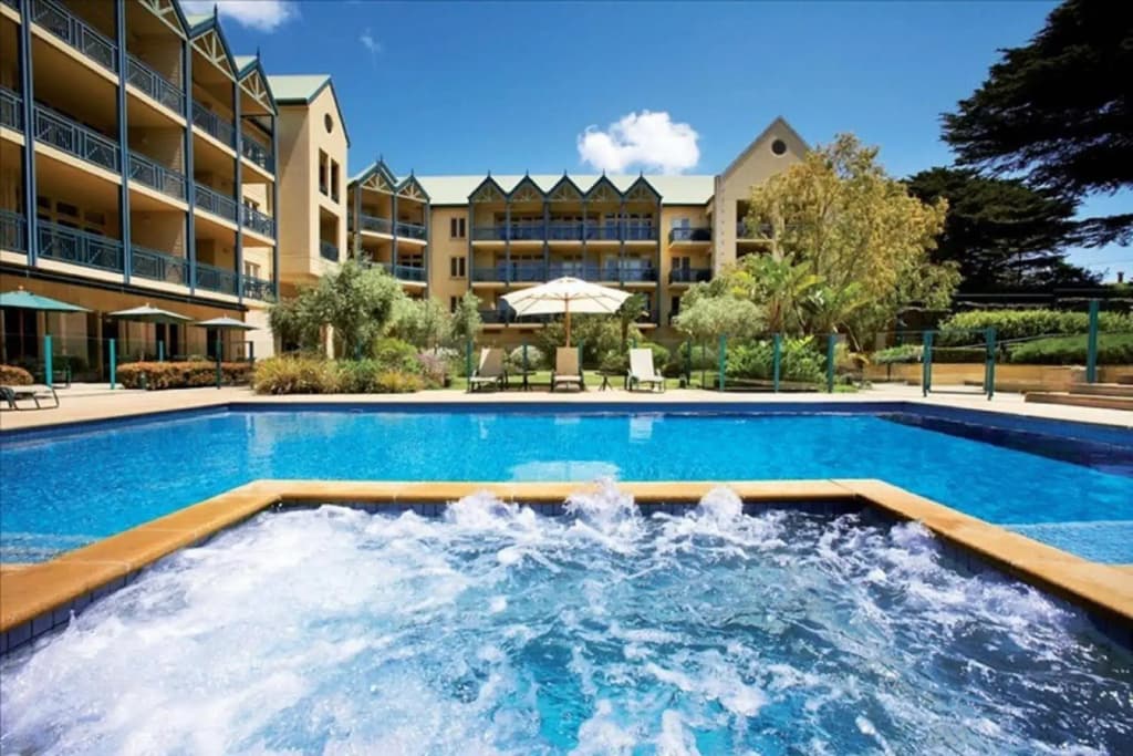 Portsea Village Resort - photo 12