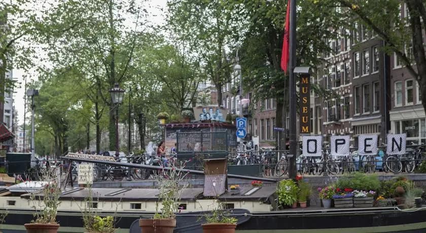 Amsterdam Center Walk - photo 8