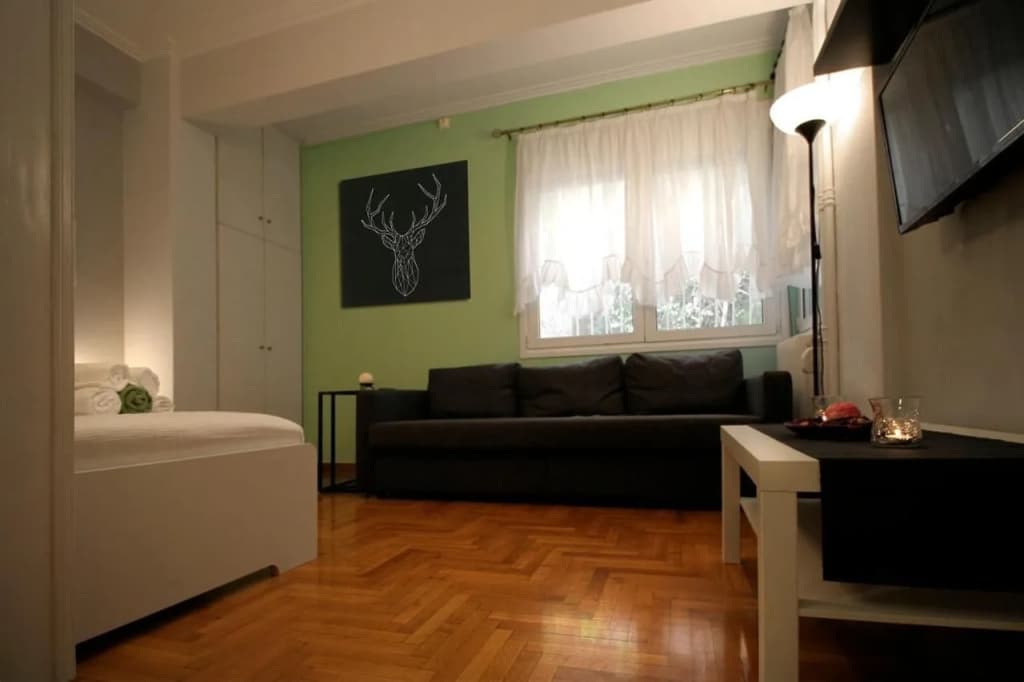 Luxury flat in Kolonaki, 3’ Metro - photo 3
