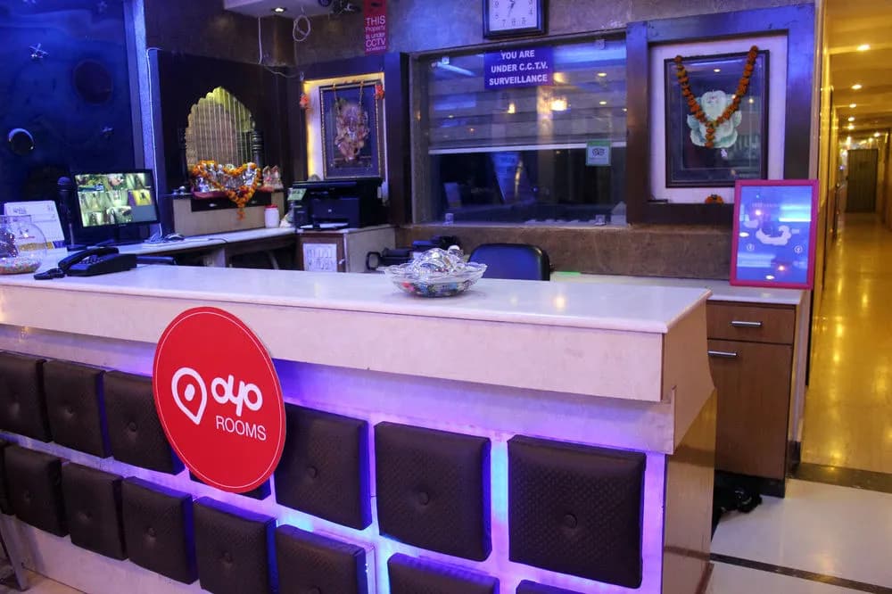 OYO Premium Paharganj - photo 12