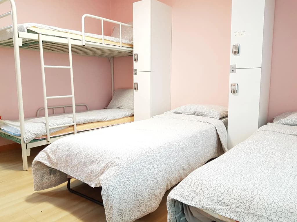 Gera Ladies Guesthouse - photo 14