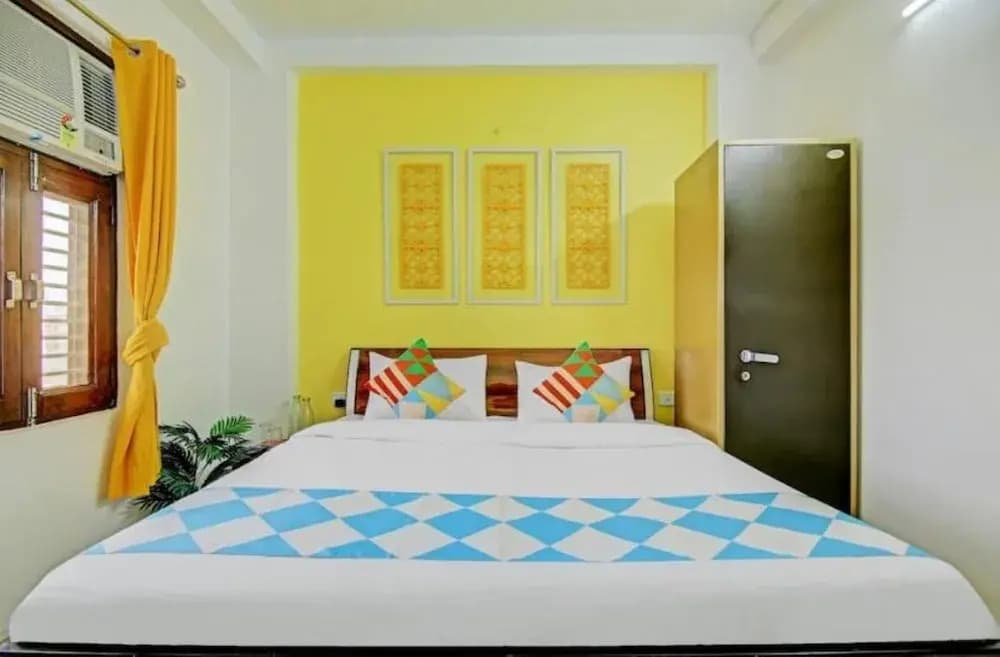 Green Orbit Hotel - photo 6