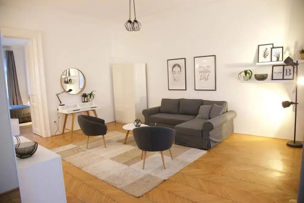 Five Season's Apartment - photo 8