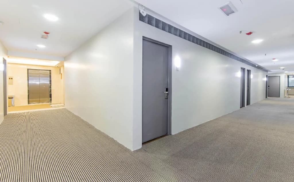ZEN Rooms Metropol Hotel - photo 14