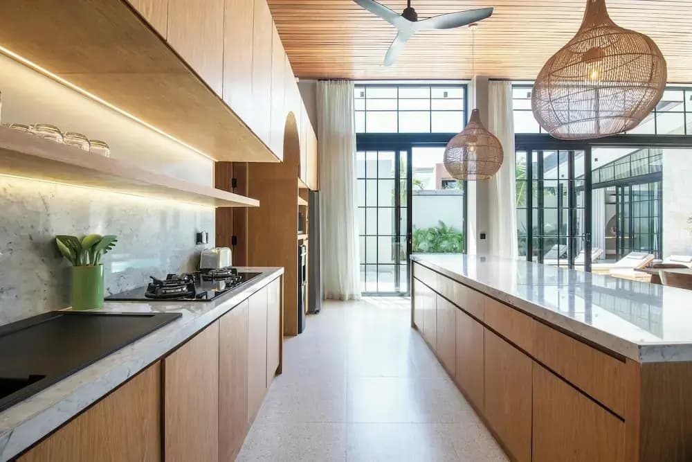 Stylish 5BR Boho Hideaway, 5 Min From Bingin Beach - photo 34
