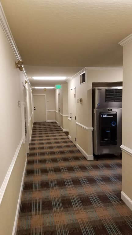 Chelsea Inn - photo 11