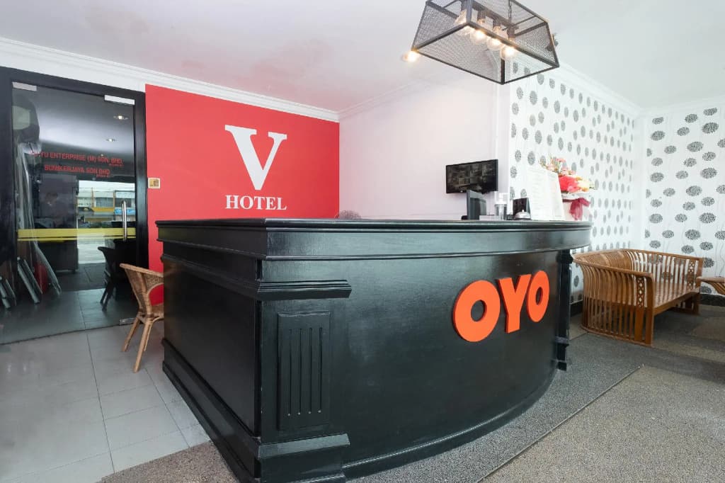 OYO 90050 V Hotel - photo 2